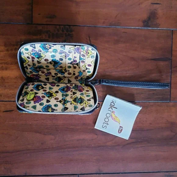 Sakroots Bi-Fold Wallet Zip Round Colorful Art Pattern Design - Picture 6 of 8